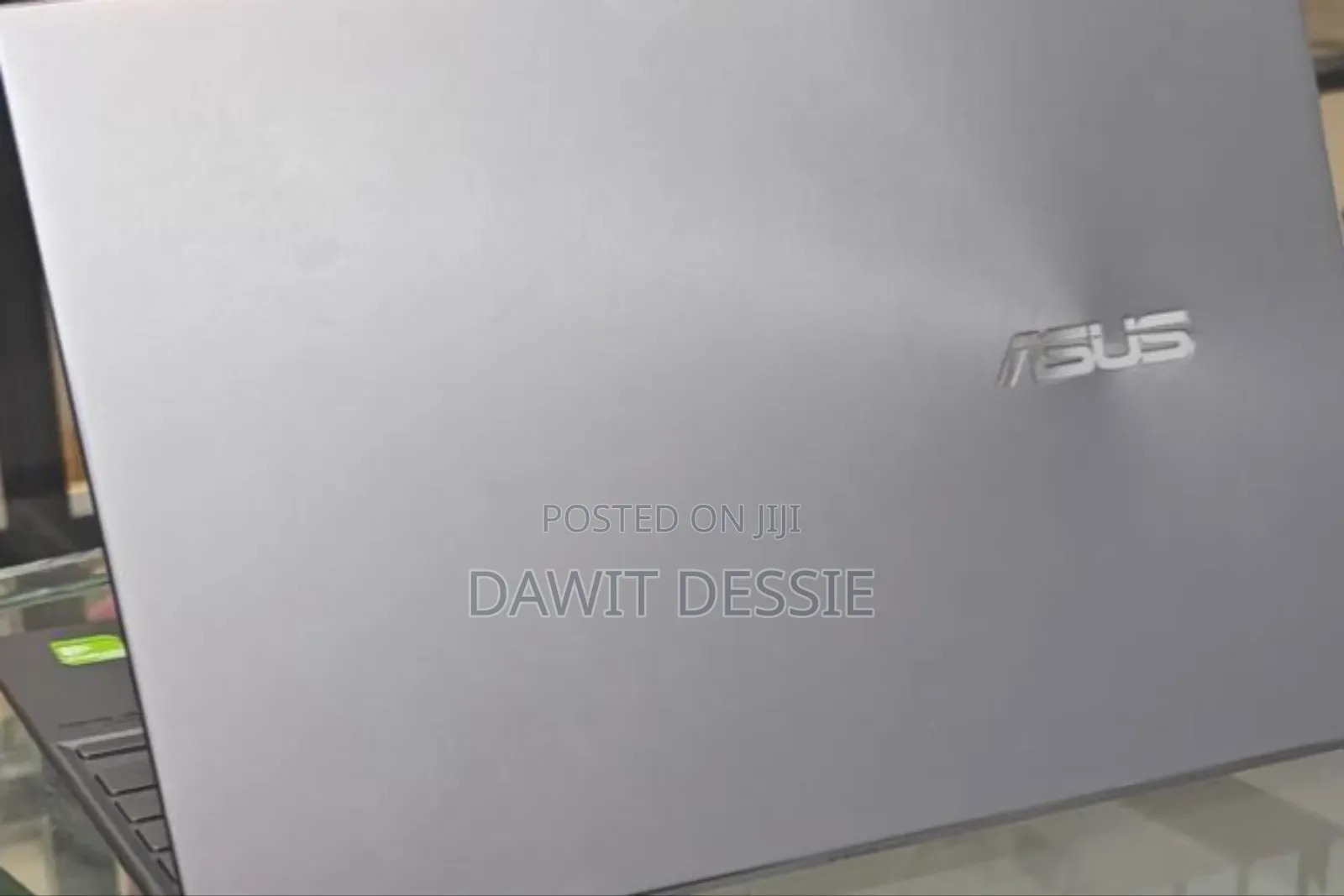 New Laptop Asus 8GB AMD Ryzen 5 SSD 512GB