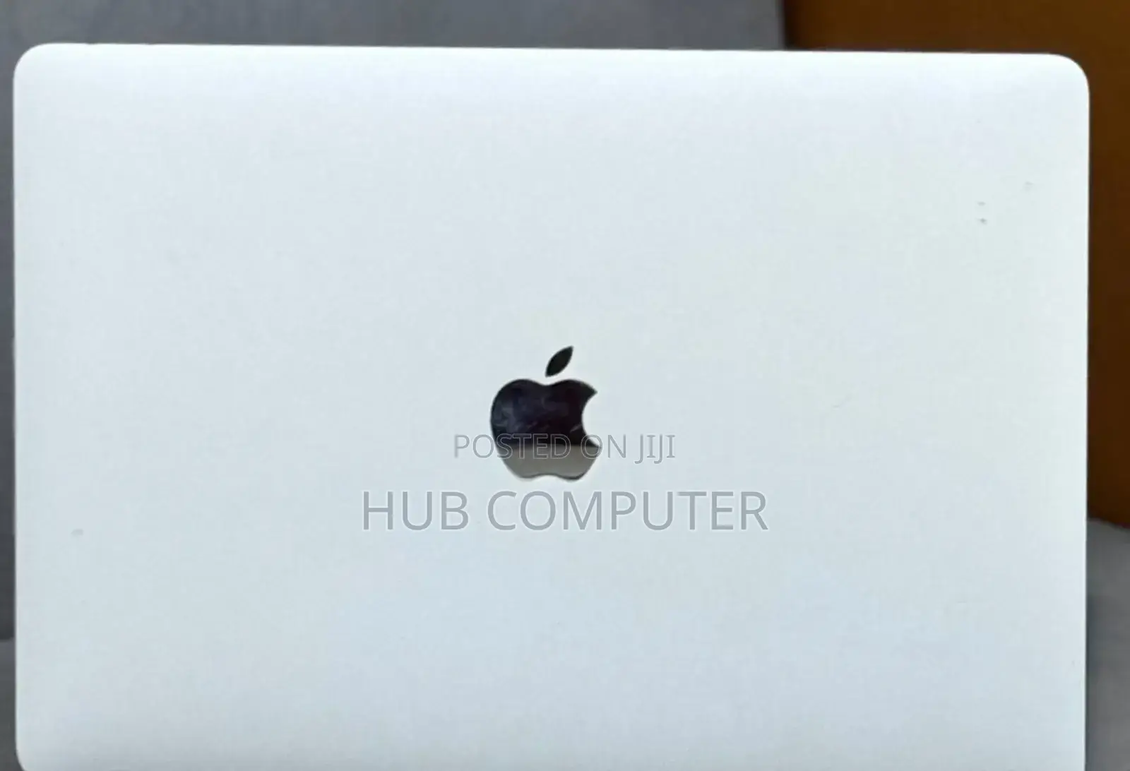 New Laptop Apple MacBook Air 2019 8GB Intel Core I7 SSD 128GB