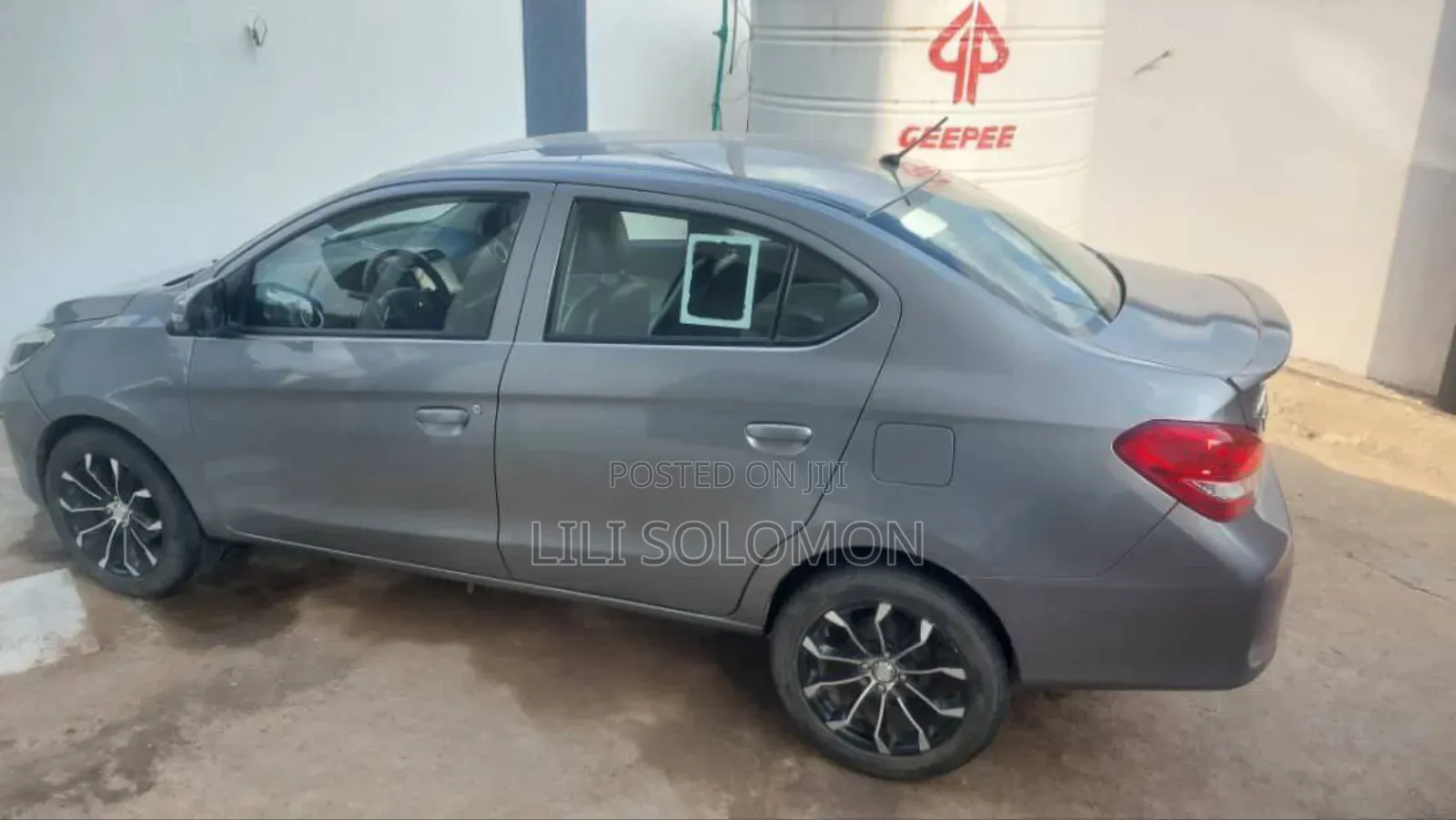 Mitsubishi Attrage 2021 Gray