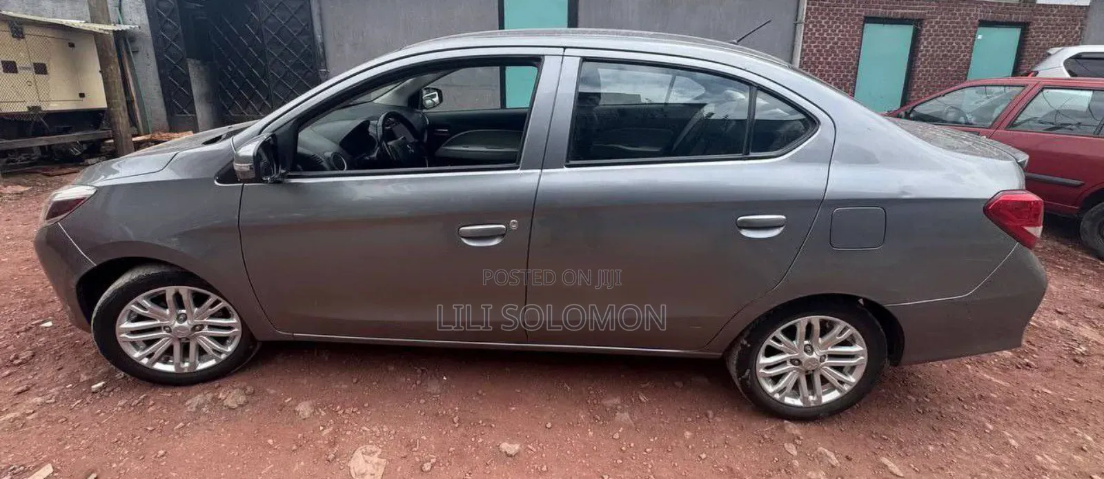 Mitsubishi Attrage 2021 Gray