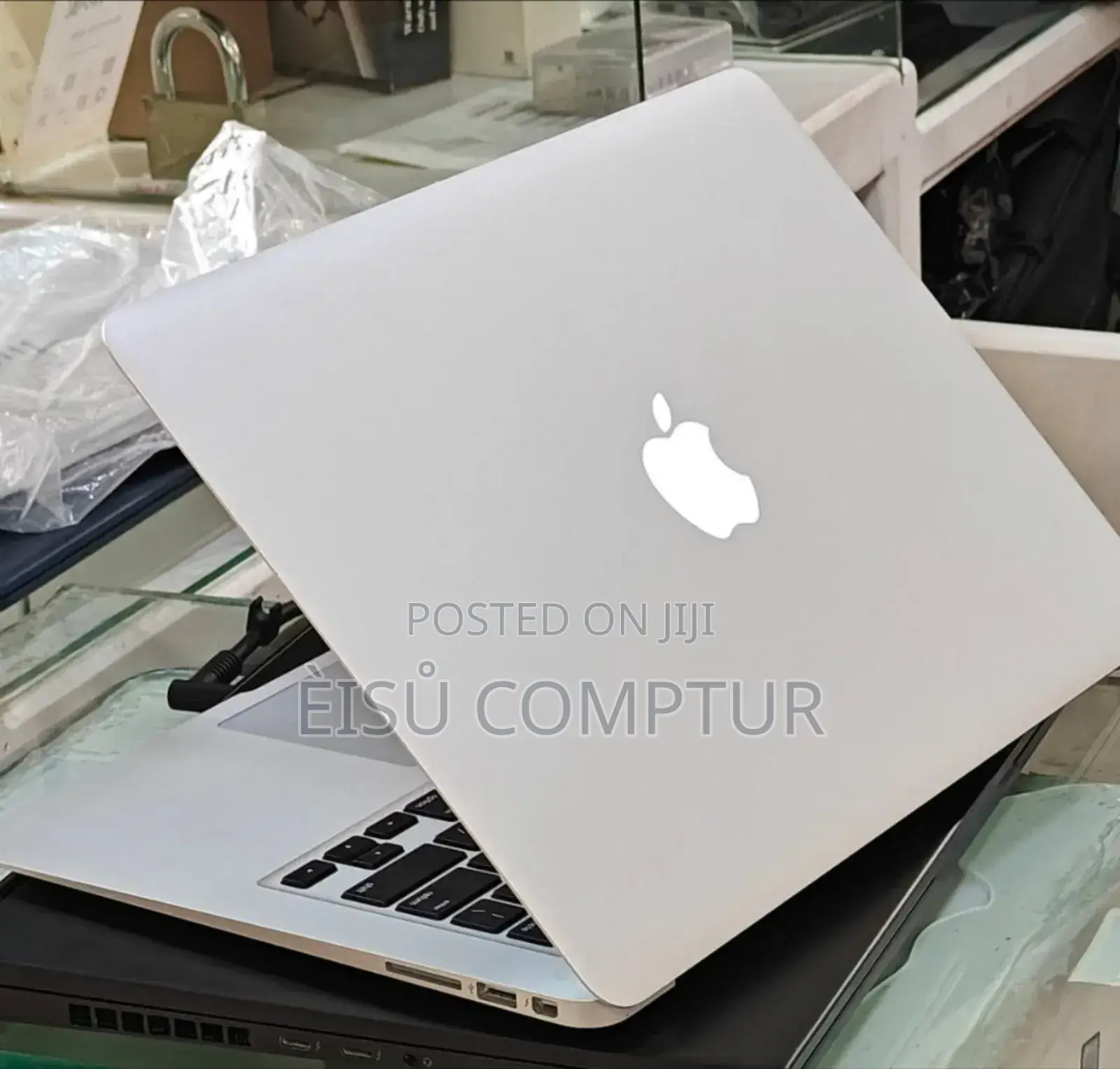 New Laptop Apple MacBook Pro M1 8GB Intel Core I7 SSD 512GB