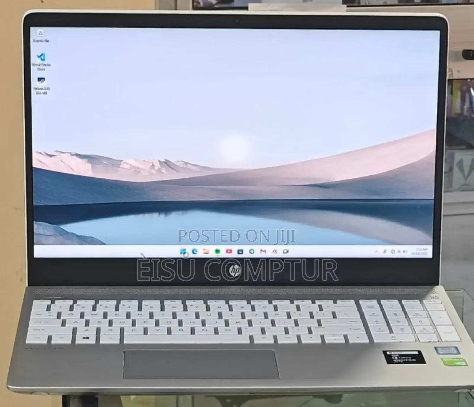 New Laptop HP Pavilion 15 8GB Intel Core I5 SSD 128GB