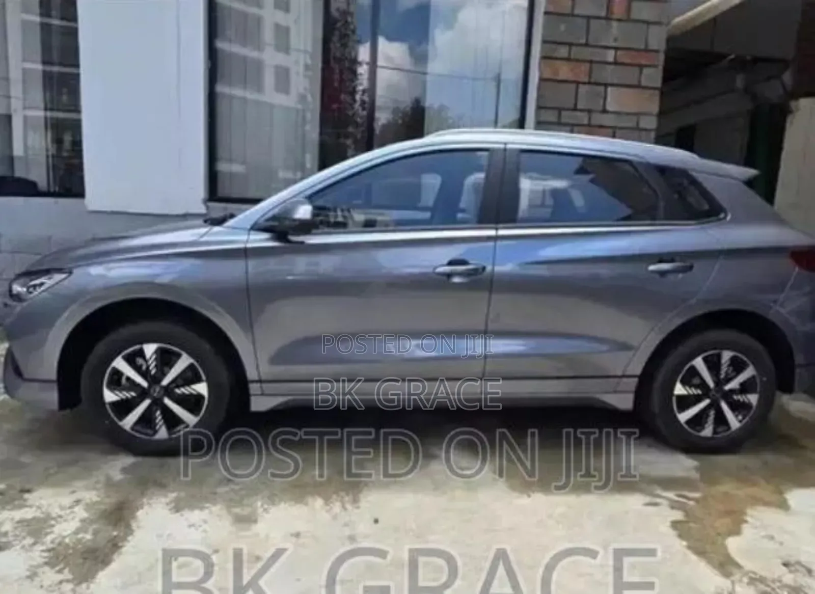 New BYD E2 43 kWh 94 hp FWD 2025 Silver