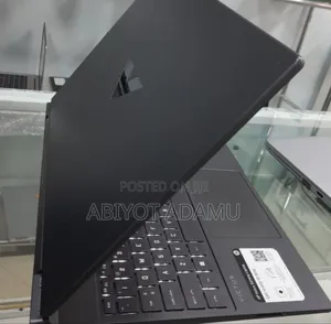 New Laptop HP Victus 15 16GB Intel Core I7 SSD 512GB