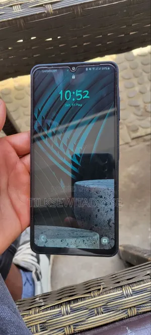 Photo - New Samsung Galaxy A06 64 GB Blue