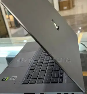 New Laptop HP ZBook Firefly 15 G7 16GB Intel Core I7 SSD 1T