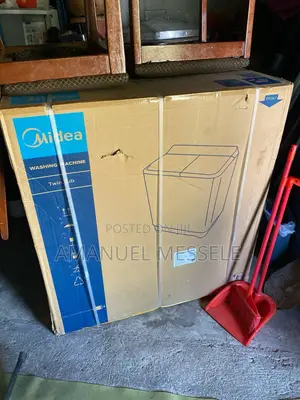 Photo - Washing Machine Midea