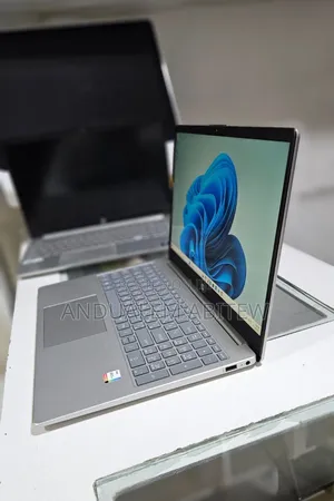 Photo - New Laptop HP 250 G10 16GB Intel Core I5 SSD 512GB