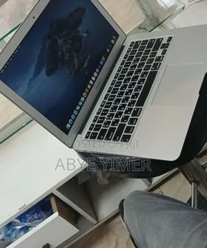 New Laptop Apple MacBook Air 2014 4GB Intel Core I5 SSD 256GB