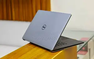 New Laptop Dell XPS 15 16GB Intel Core I7 SSD 256GB
