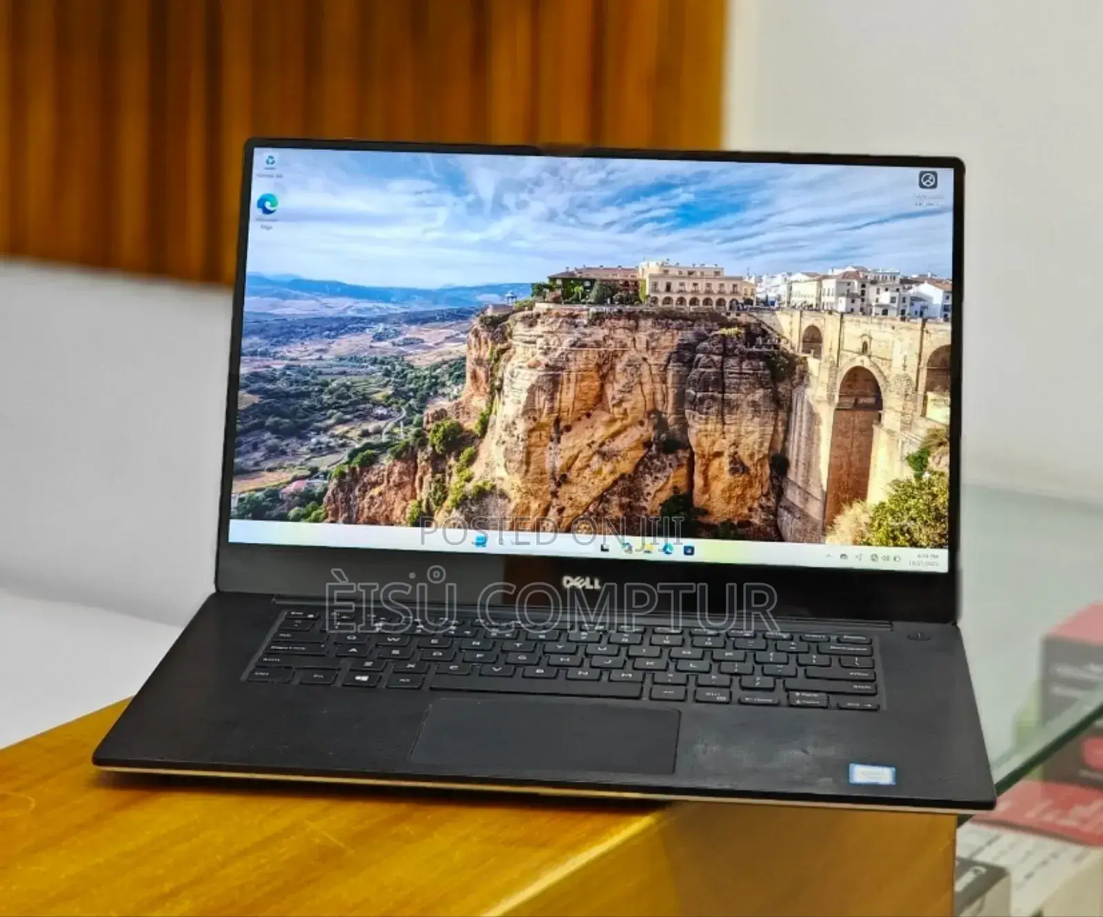 New Laptop Dell XPS 15 16GB Intel Core I7 SSD 256GB