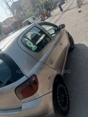 Toyota Yaris 2001 Silver
