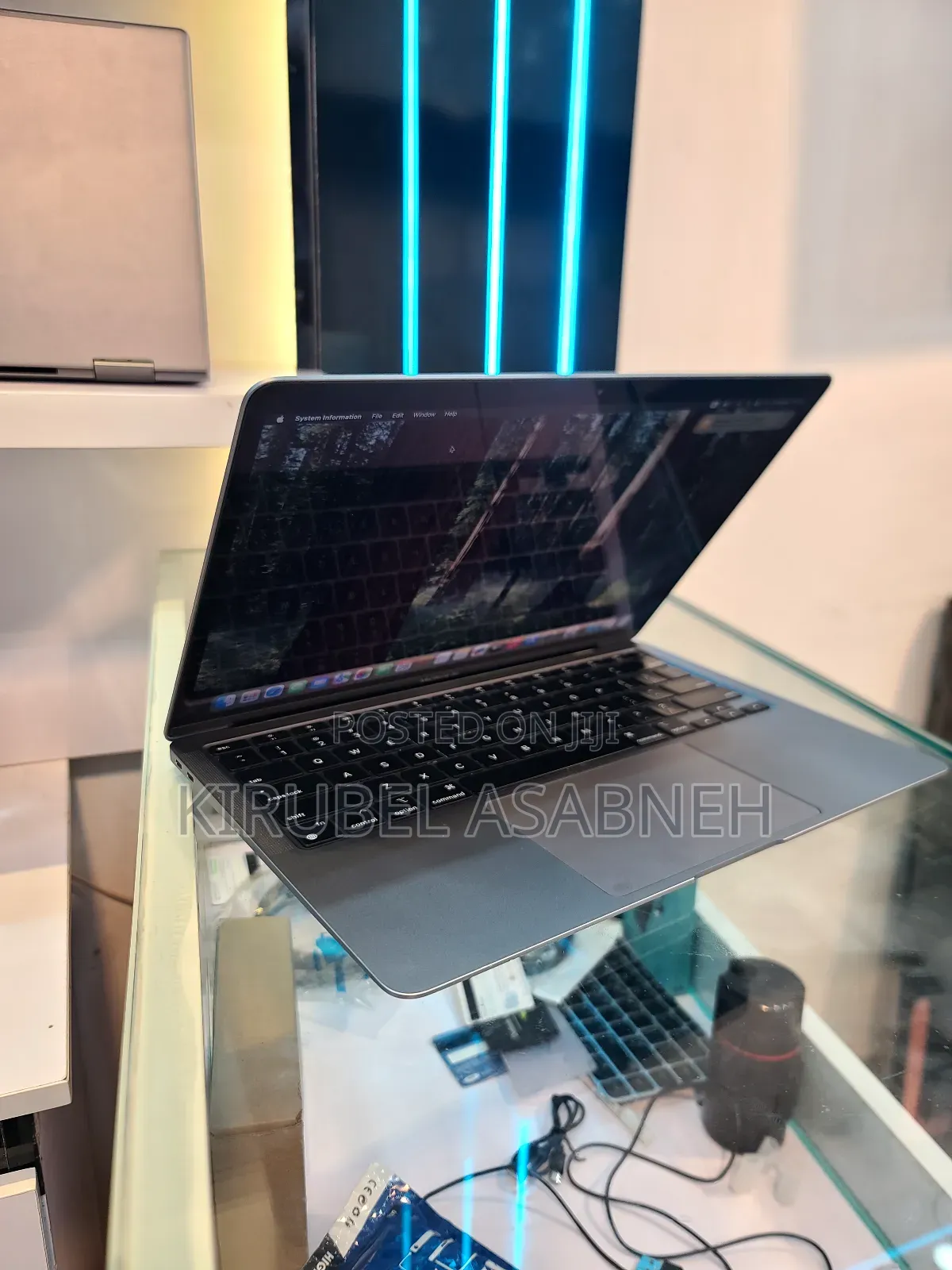 New Laptop Apple MacBook Air 2020 M1 16GB Apple M1 SSD 256GB