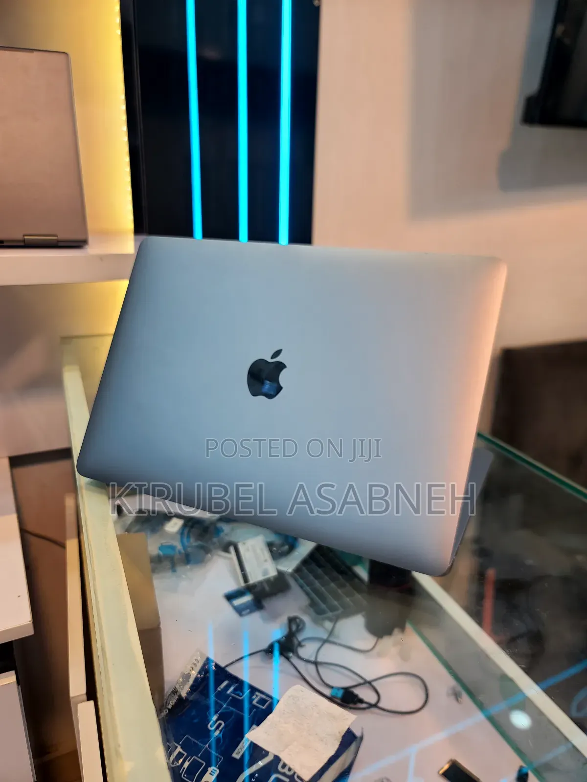 New Laptop Apple MacBook Air 2020 M1 16GB Apple M1 SSD 256GB