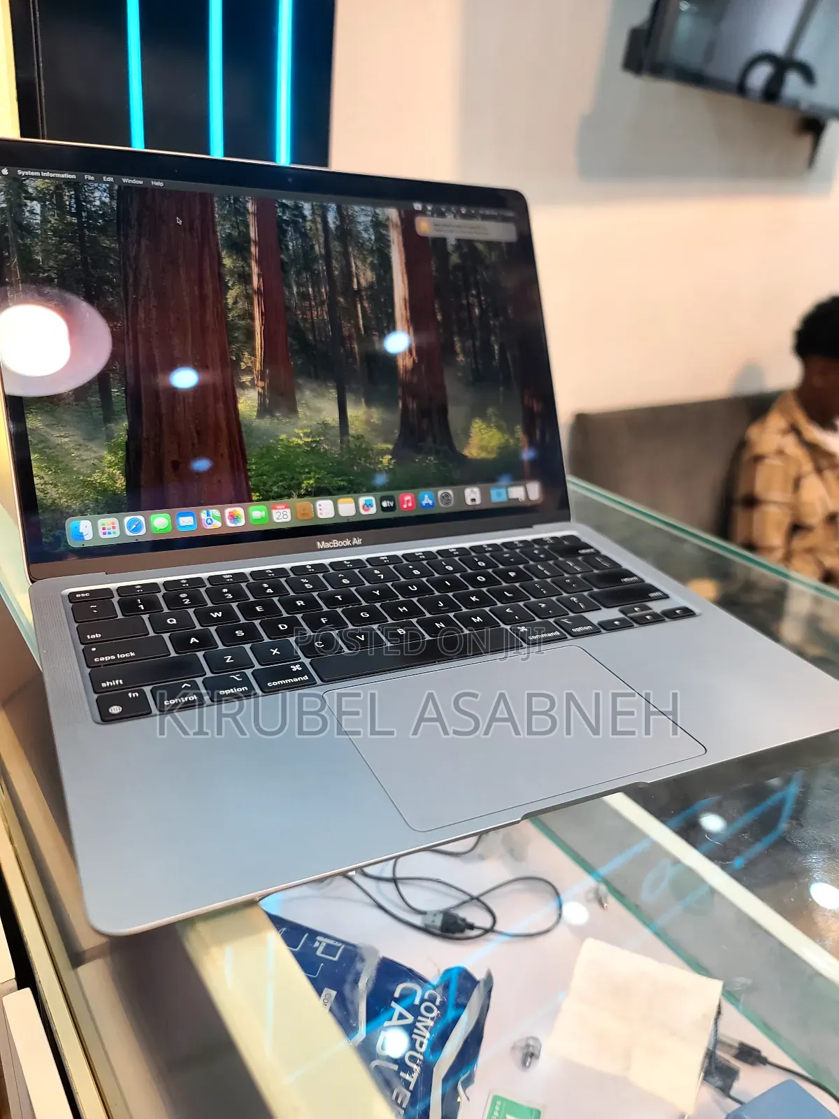 New Laptop Apple MacBook Air 2020 M1 16GB Apple M1 SSD 256GB