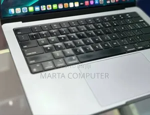 New Laptop Apple MacBook Pro M1 32GB Apple M1 SSD 1T