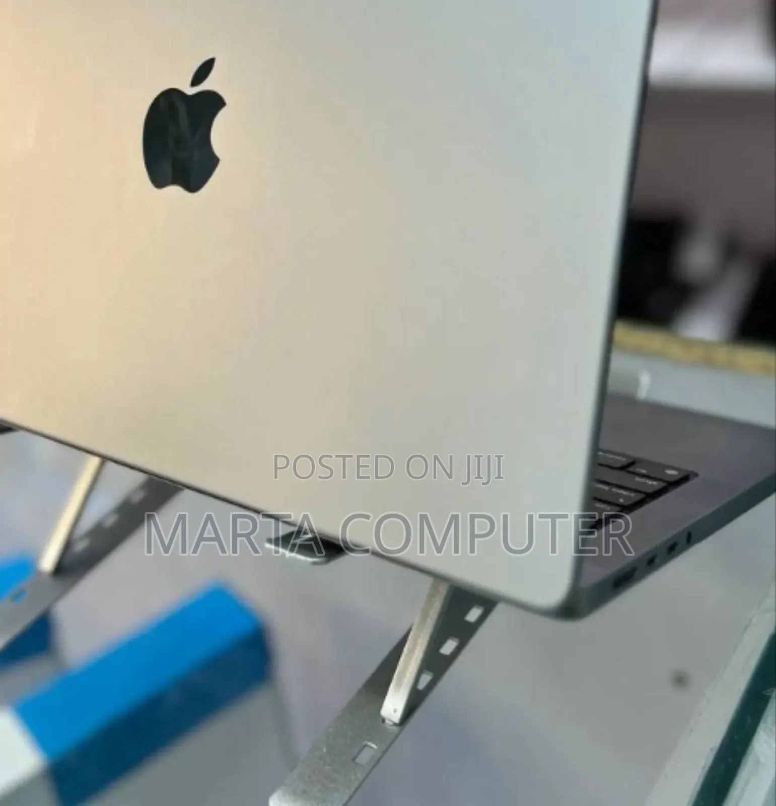 New Laptop Apple MacBook Pro M1 32GB Apple M1 SSD 1T