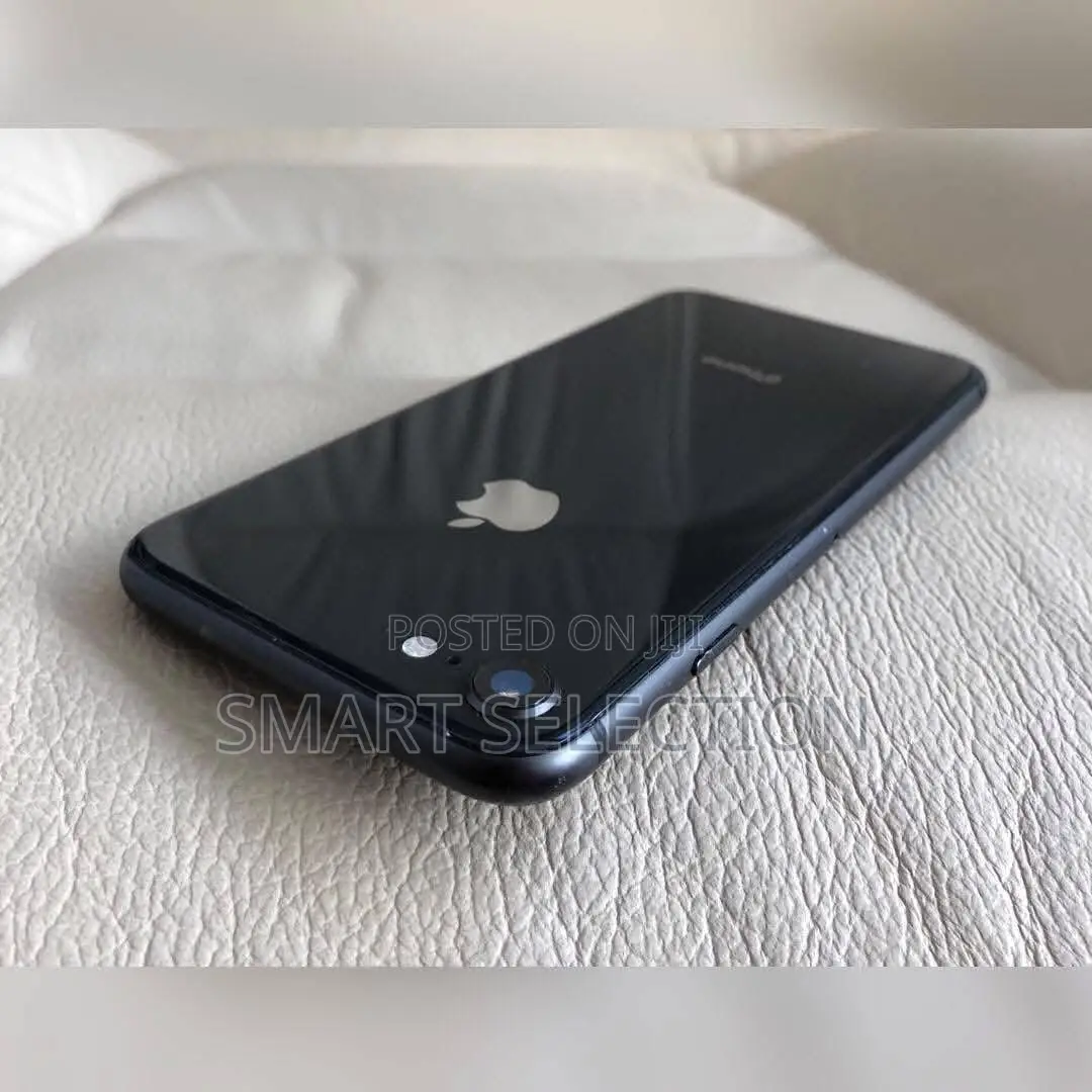 Apple iPhone 8 64 GB Black