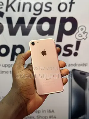 Photo - Apple iPhone 7 32 GB Gold