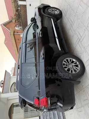 Toyota Land Cruiser Prado 2018 Black