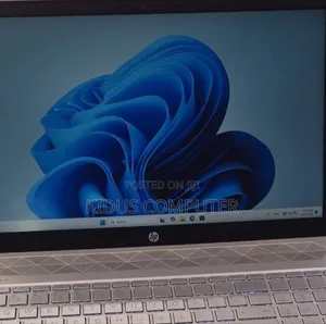 New Laptop HP Pavilion 15 8GB Intel Core I5 SSD 512GB