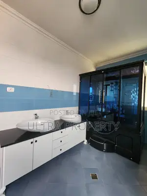 7bdrm House in Bole for rent