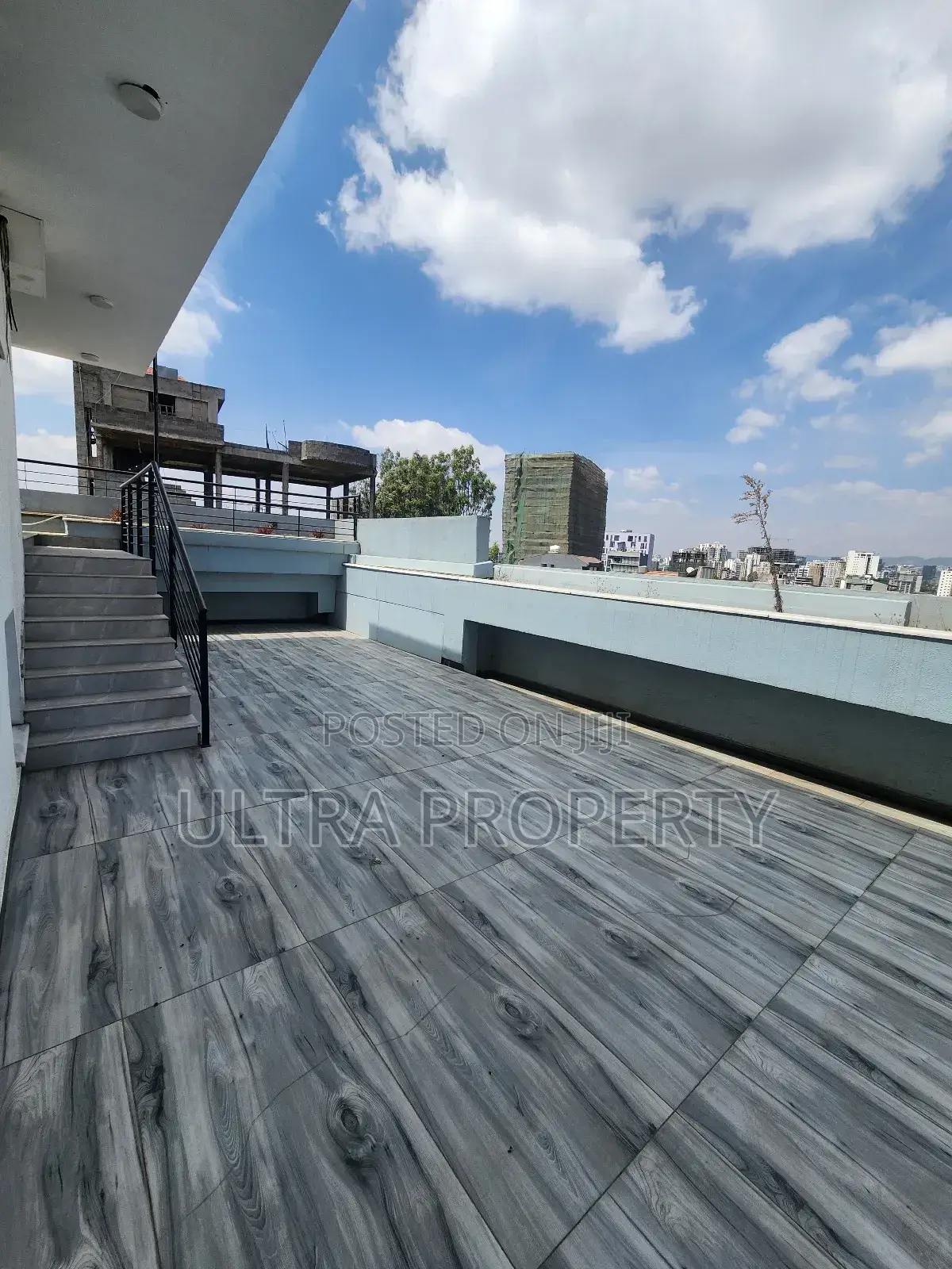 7bdrm House in Bole for rent