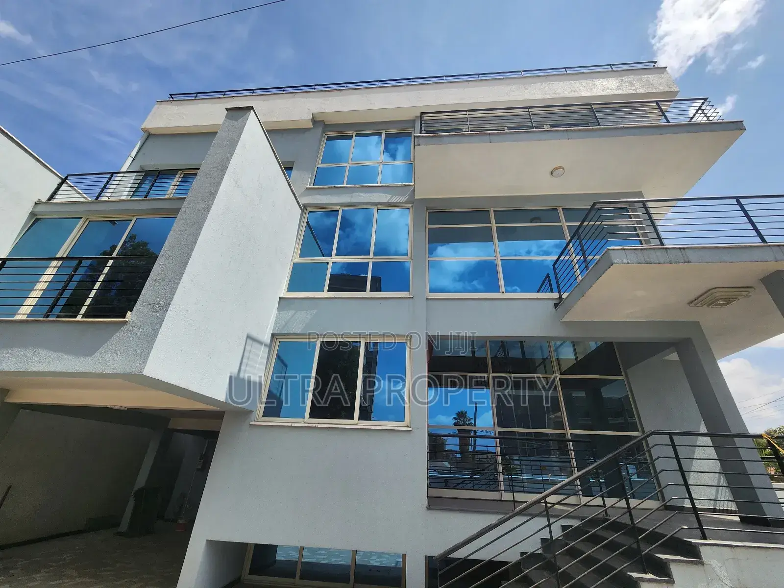 7bdrm House in Bole for rent