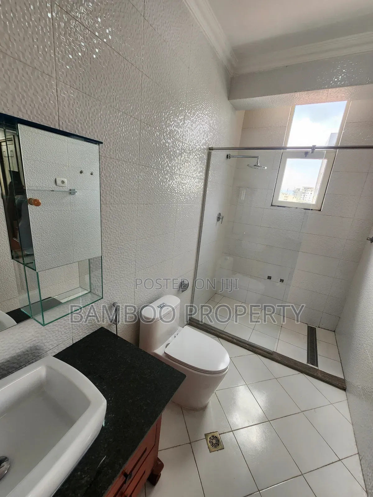 7bdrm House in Bole for rent