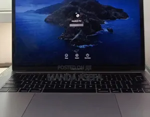 New Laptop Apple MacBook Pro 2017 8GB Intel Core I5 SSD 128GB