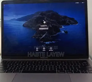 New Laptop Apple MacBook Pro 2017 8GB Intel Core I5 SSD 128GB