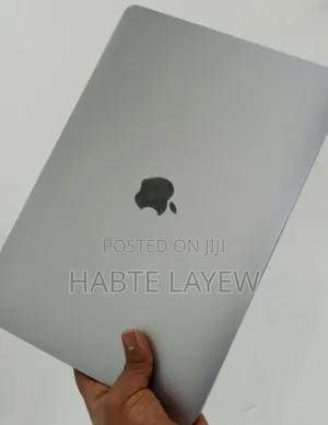 New Laptop Apple MacBook Pro 2017 8GB Intel Core I5 SSD 128GB