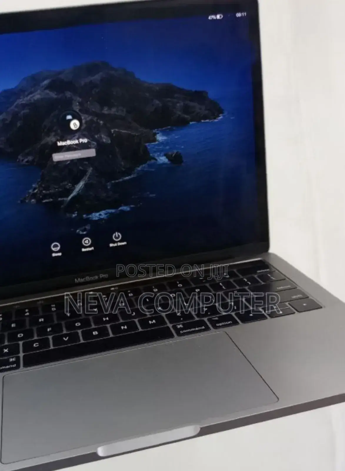 New Laptop Apple MacBook Pro 2017 8GB Intel Core I5 SSD 128GB