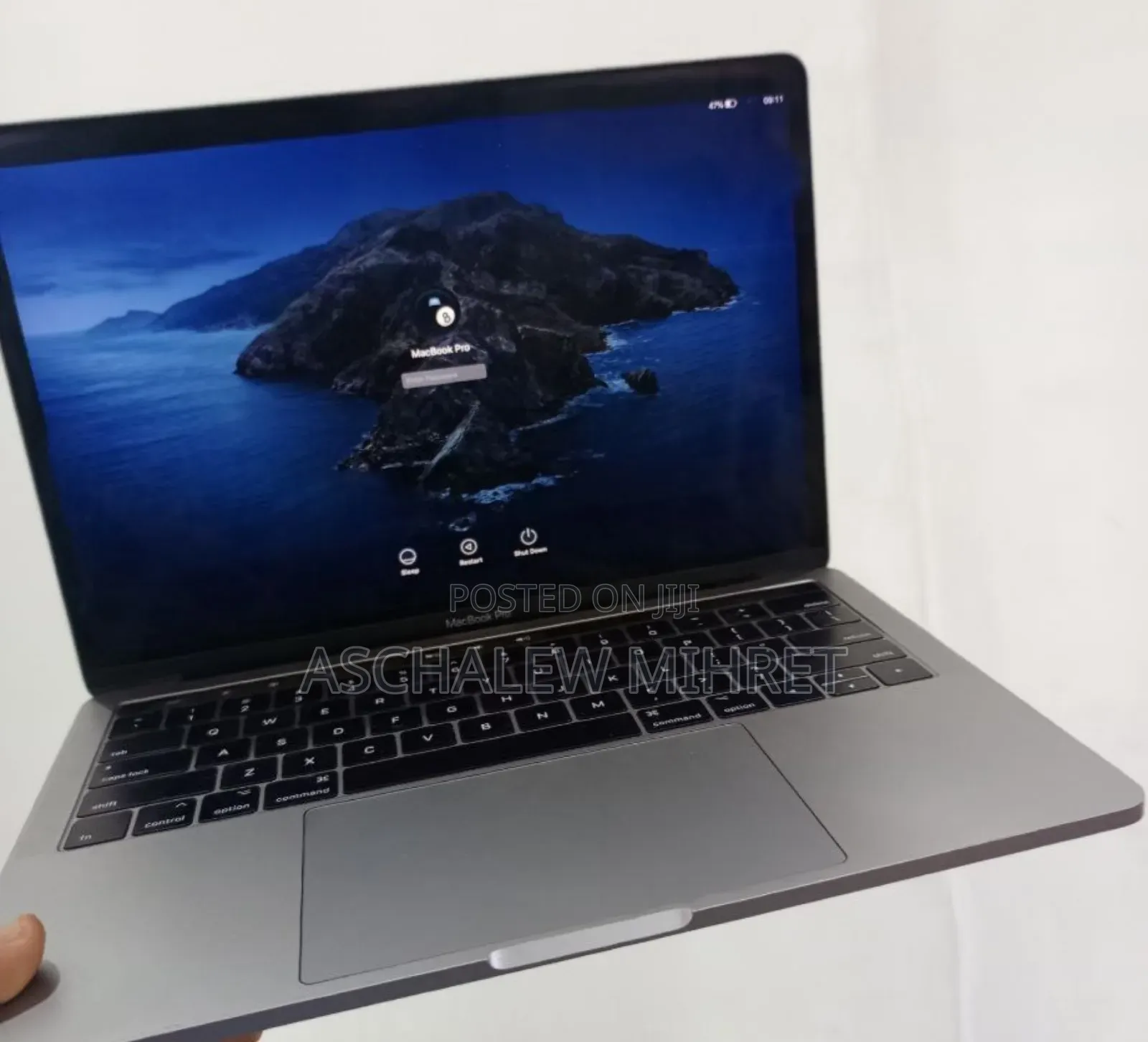 New Laptop Apple MacBook Pro 2017 8GB Intel Core I5 SSD 128GB