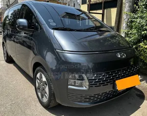 Photo - New Hyundai Staria 2023 Gray