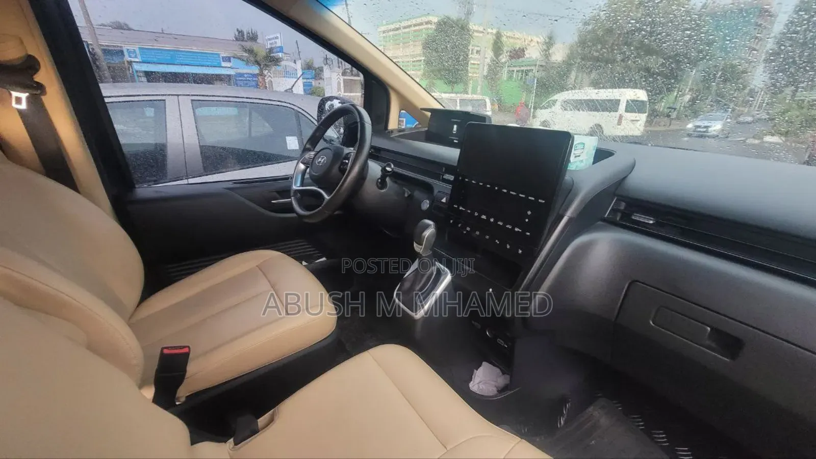 New Hyundai Staria 2023 Gray