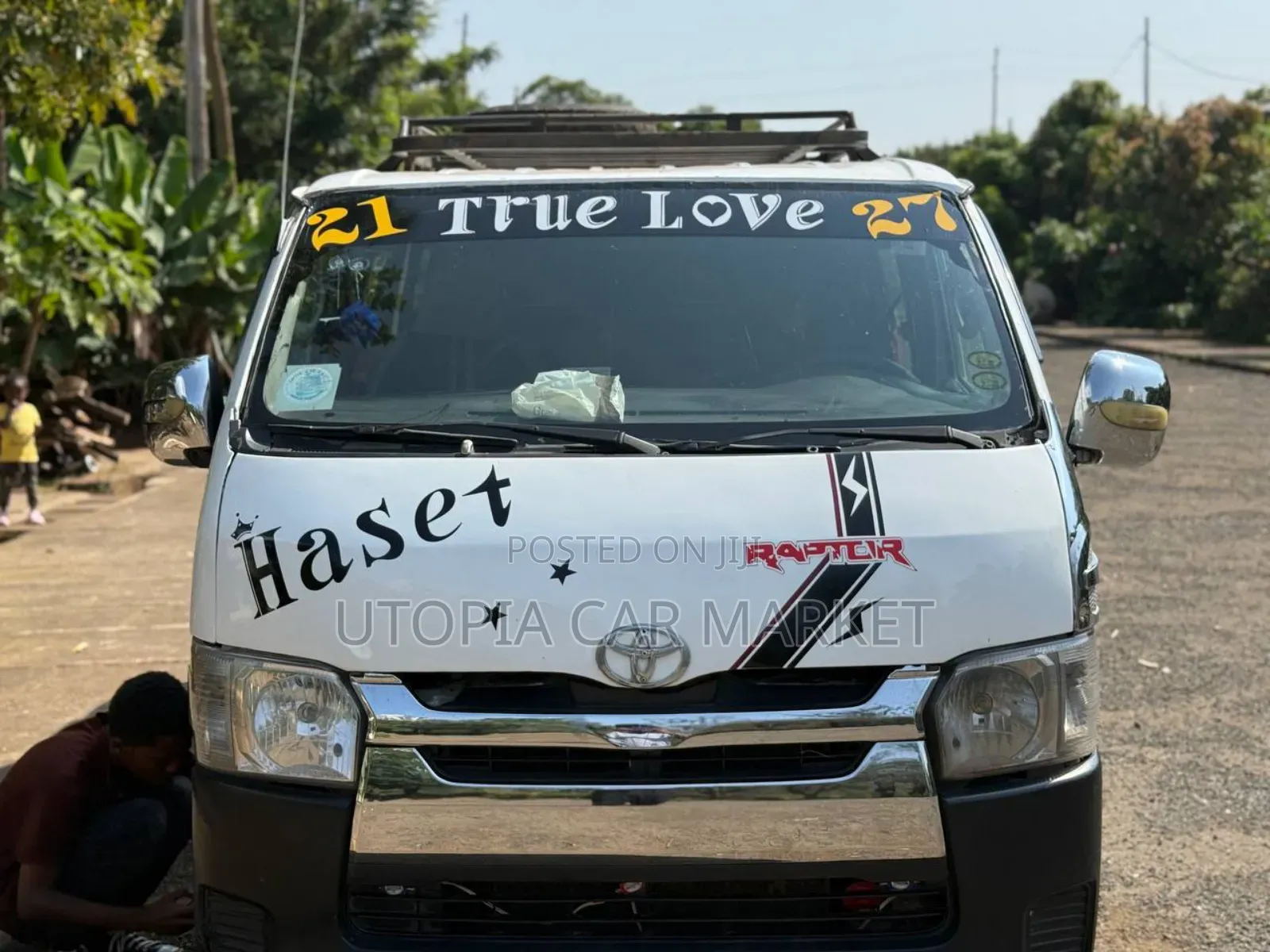 Toyota HiAce 2006 White