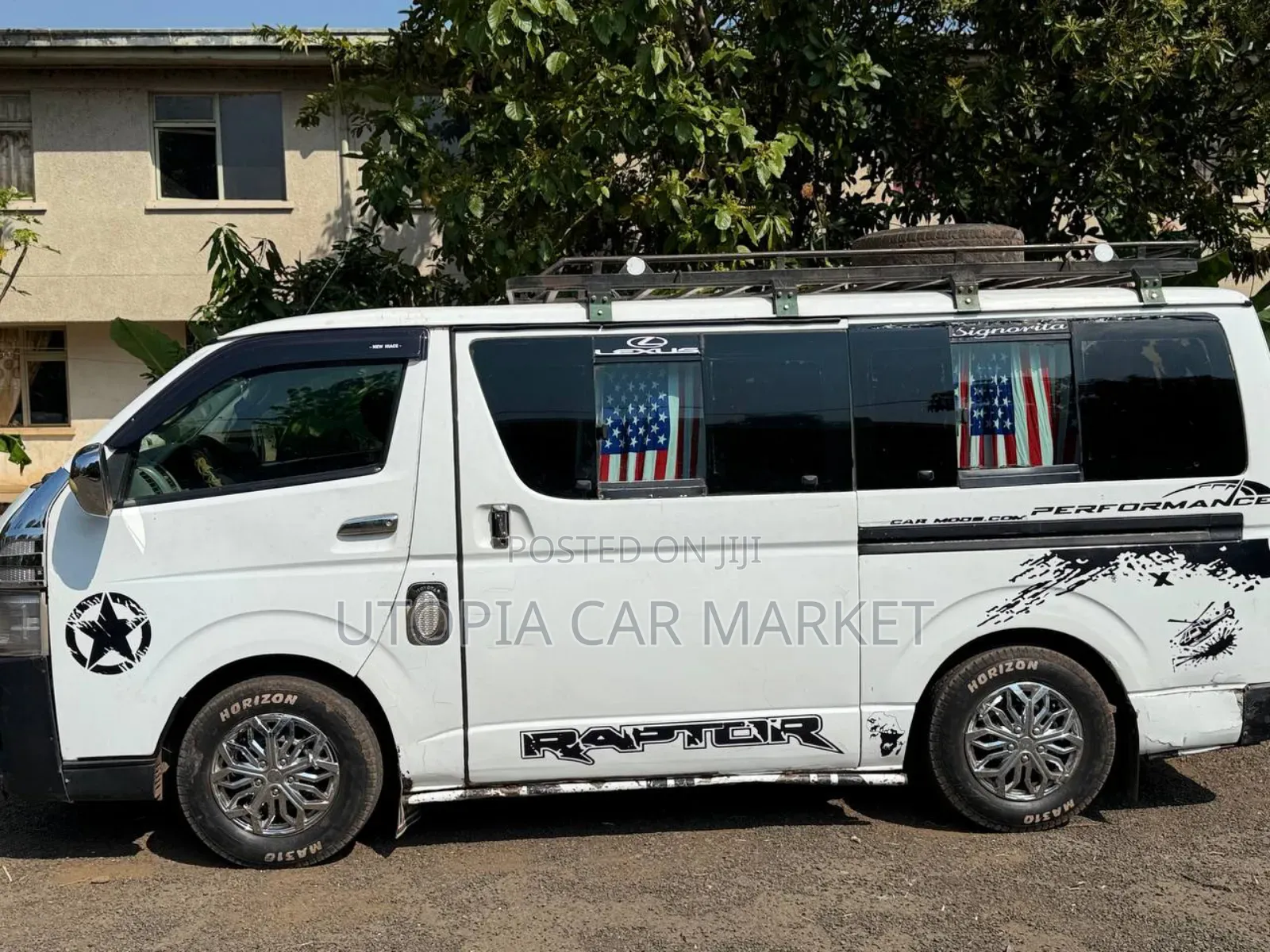 Toyota HiAce 2006 White