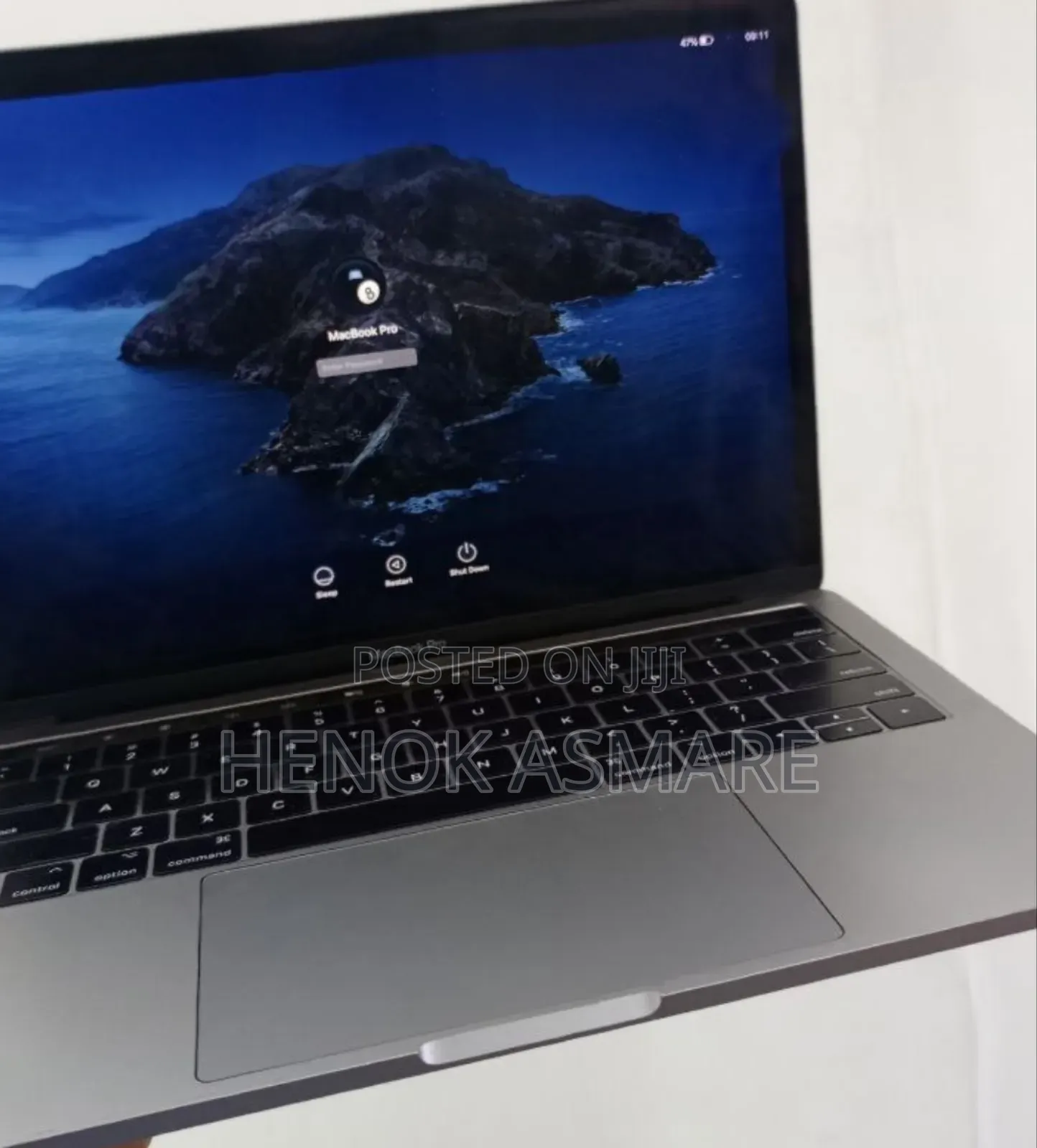 New Laptop Apple MacBook Pro 2017 8GB Intel Core I5 SSD 128GB