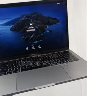 New Laptop Apple MacBook Pro 2017 8GB Intel Core I5 SSD 128GB