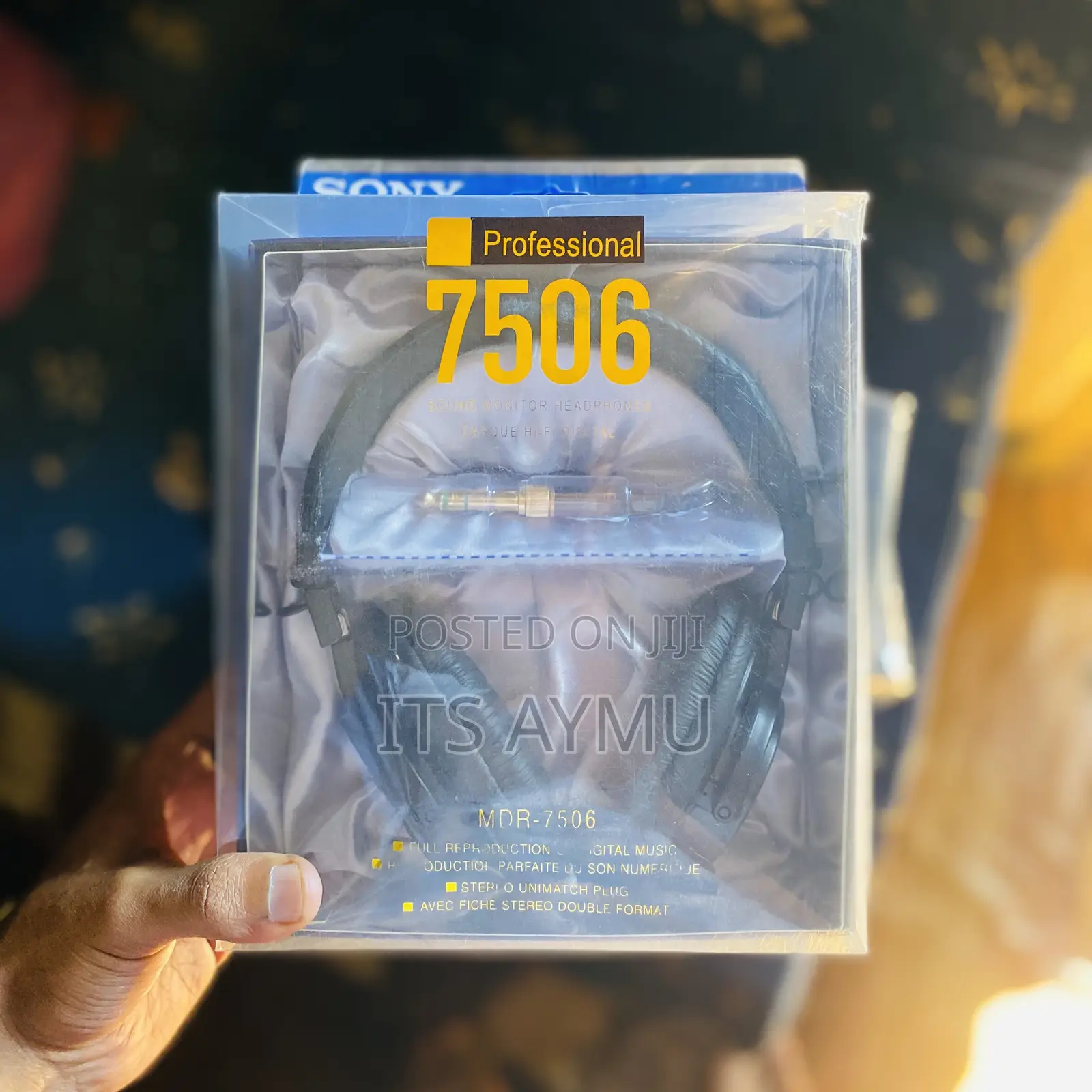 Sony MDR-7506 Professional Large Diaphragm Headphones