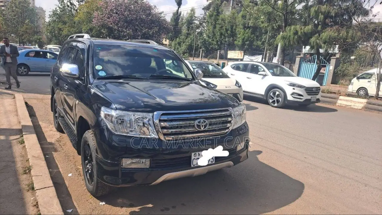 Toyota Land Cruiser 4.5 V8 TD GX-R 2010 Black