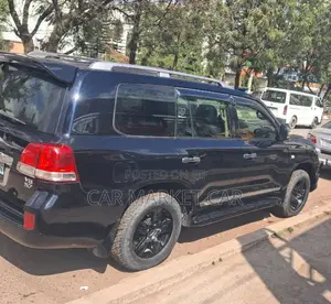 Toyota Land Cruiser 4.5 V8 TD GX-R 2010 Black