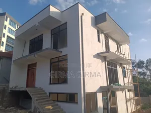 6bdrm House in G, Yeka for sale