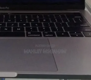 New Laptop Apple MacBook Pro 2017 8GB Intel Core I5 SSD 128GB