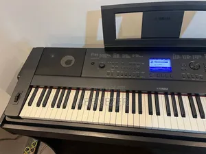 Yamaha Portabel Grand Dgx660 Piano Keyboard
