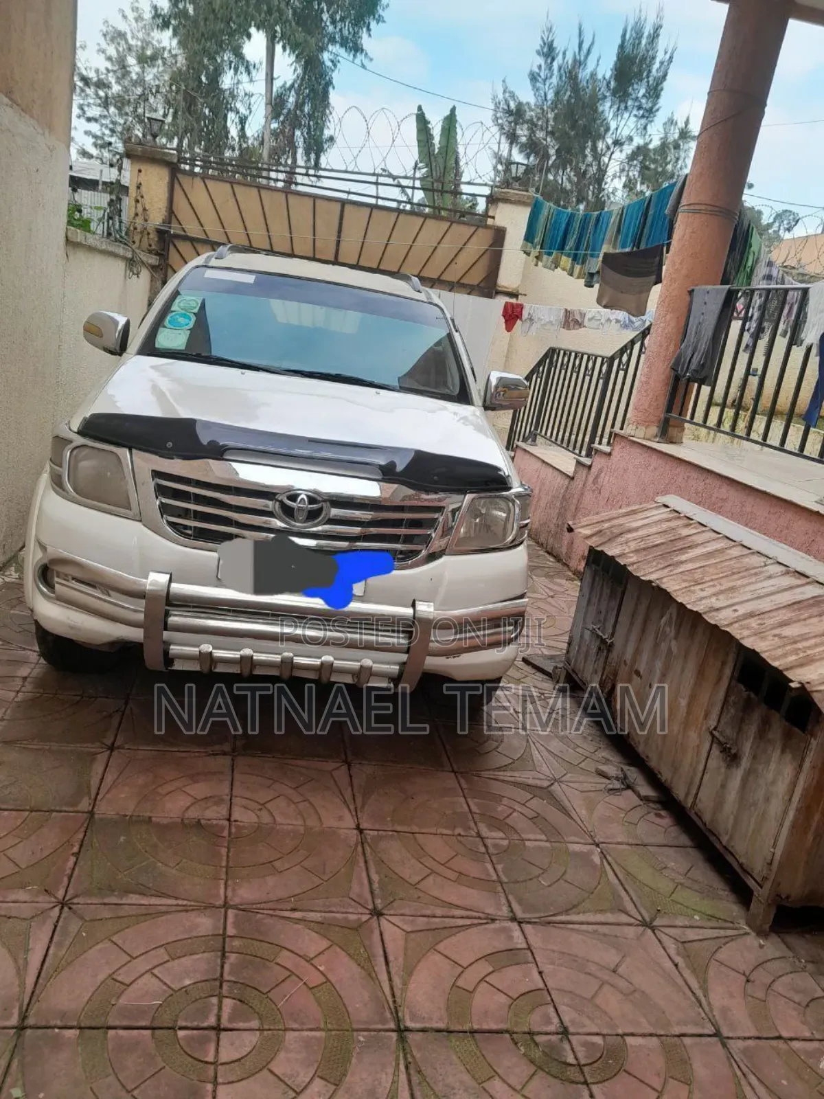 Toyota Hilux 2012 White