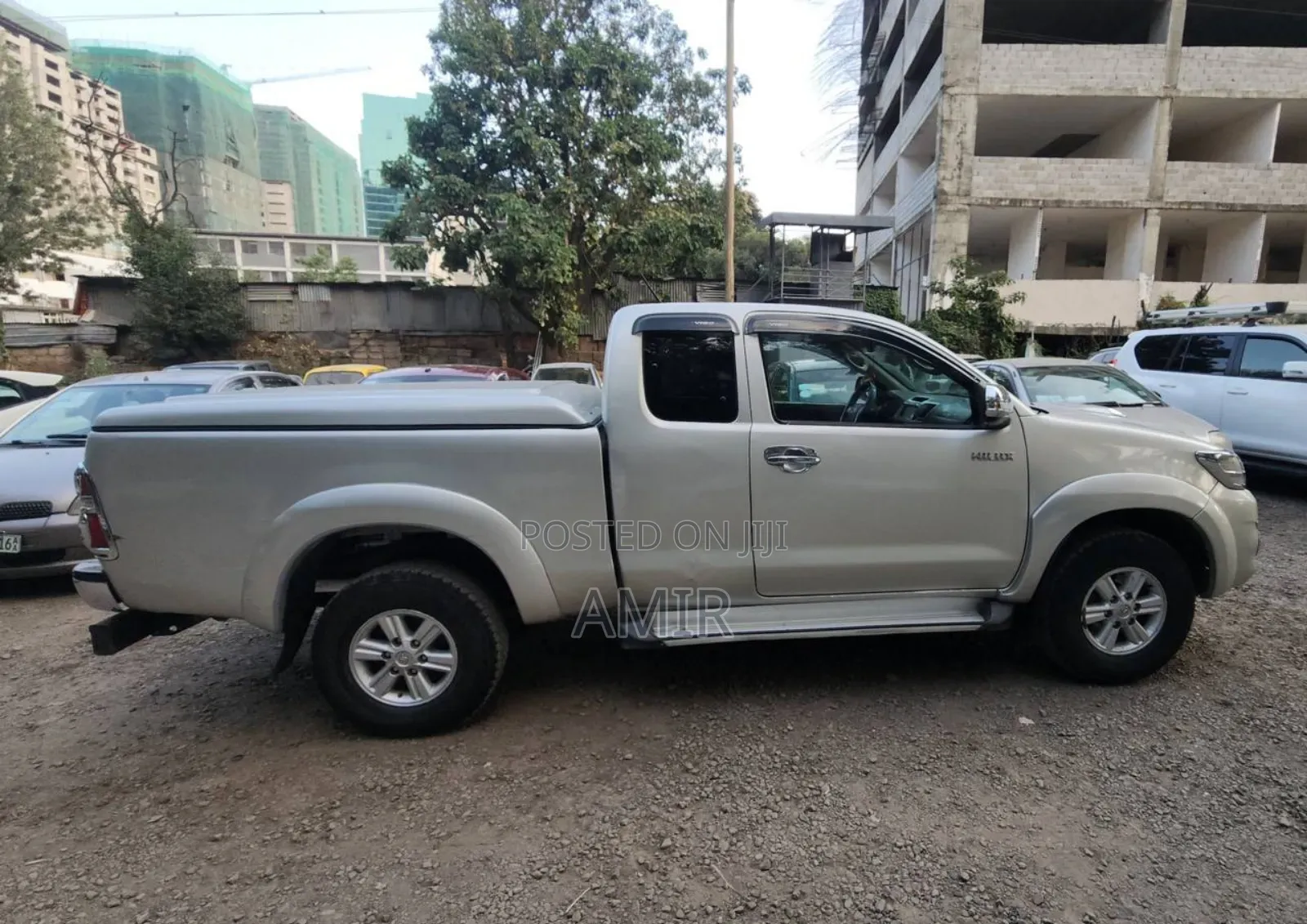 Toyota Hilux 2013 Silver