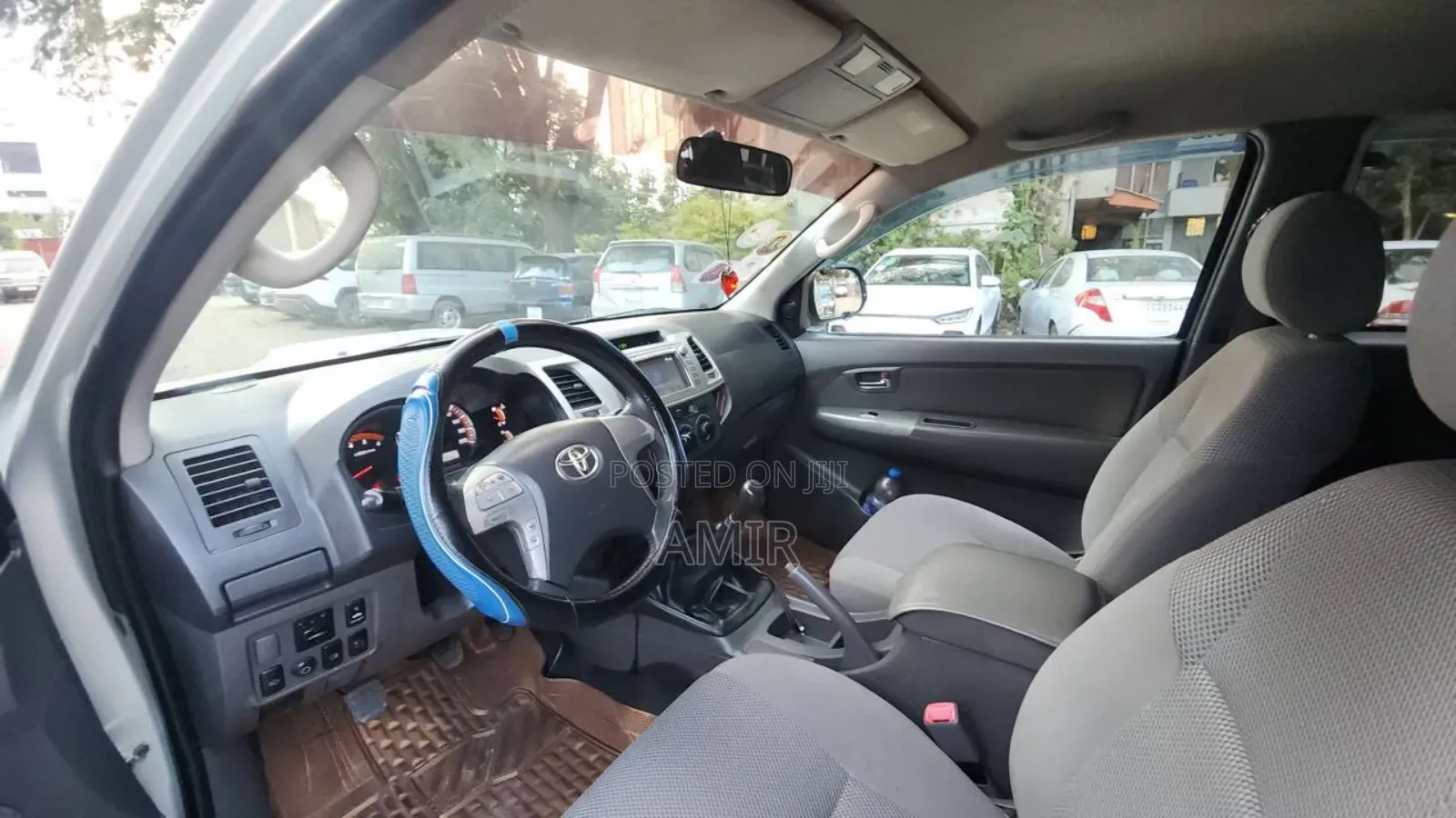 Toyota Hilux 2013 Silver