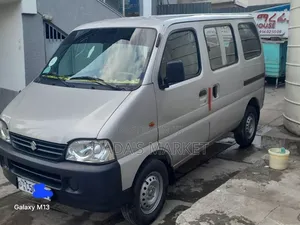 Toyota Succeed 2023 Silver